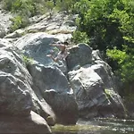 De Charme Au Bord Des Piscines Naturelles וילה *