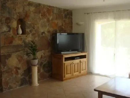 De Charme Au Bord Des Piscines Naturelles