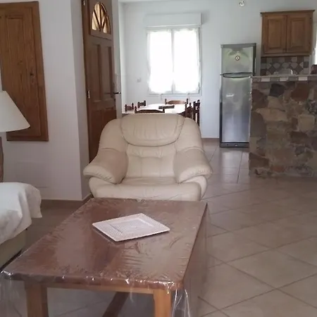 De Charme Au Bord Des Piscines Naturelles