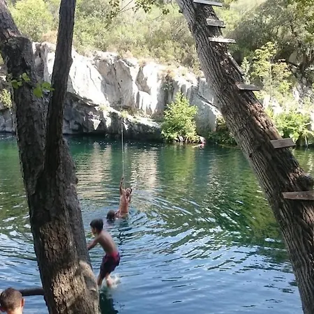 De Charme Au Bord Des Piscines Naturelles 文蒂塞里