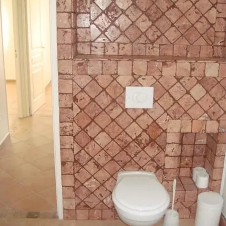 De Charme Au Bord Des Piscines Naturelles