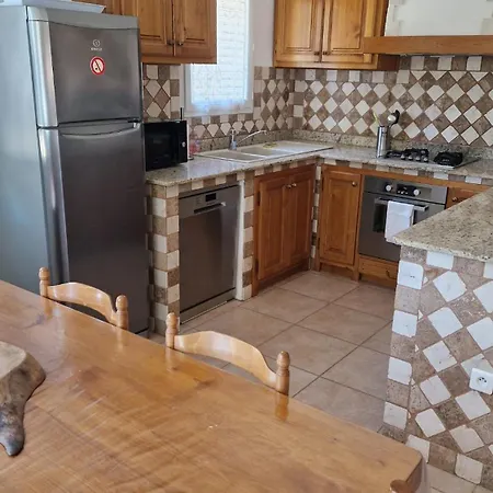 De Charme Au Bord Des Piscines Naturelles