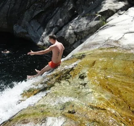 De Charme Au Bord Des Piscines Naturelles 别墅