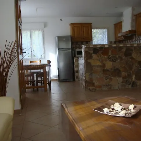 De Charme Au Bord Des Piscines Naturelles Ventiseri