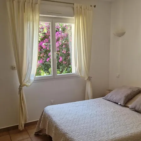 Villa De Charme Au Bord Des Piscines Naturelles Ventiseri