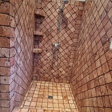 De Charme Au Bord Des Piscines Naturelles Villa