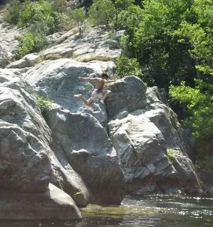 De Charme Au Bord Des Piscines Naturelles 别墅 *