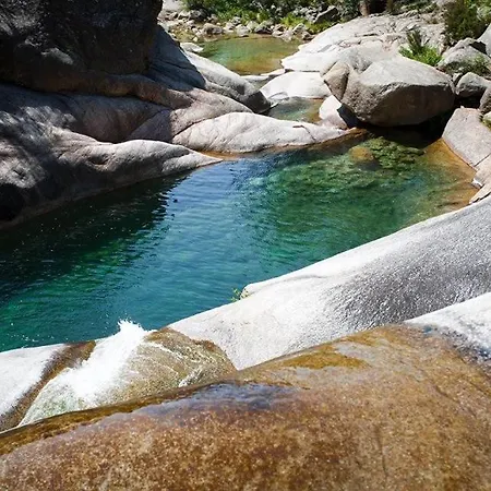 Vila De Charme Au Bord Des Piscines Naturelles Ventiseri