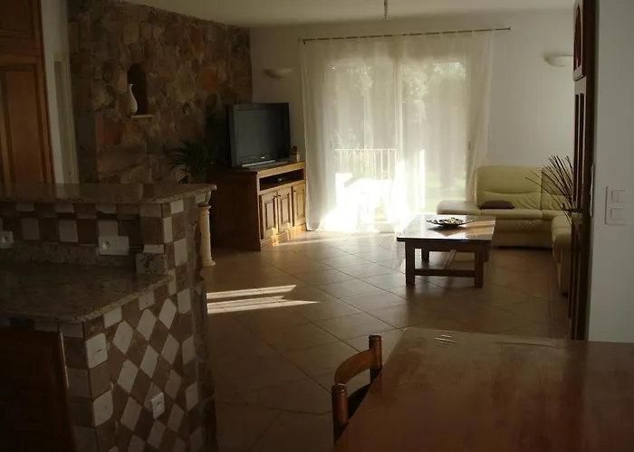 וילה De Charme Au Bord Des Piscines Naturelles