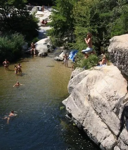 De Charme Au Bord Des Piscines Naturelles Villa *