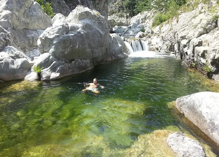 De Charme Au Bord Des Piscines Naturelles וילה Ventiseri