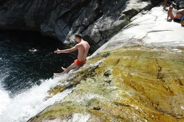 De Charme Au Bord Des Piscines Naturelles וילה