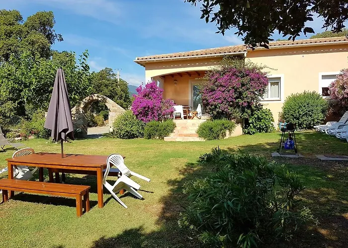 De Charme Au Bord Des Piscines Naturelles וילה *