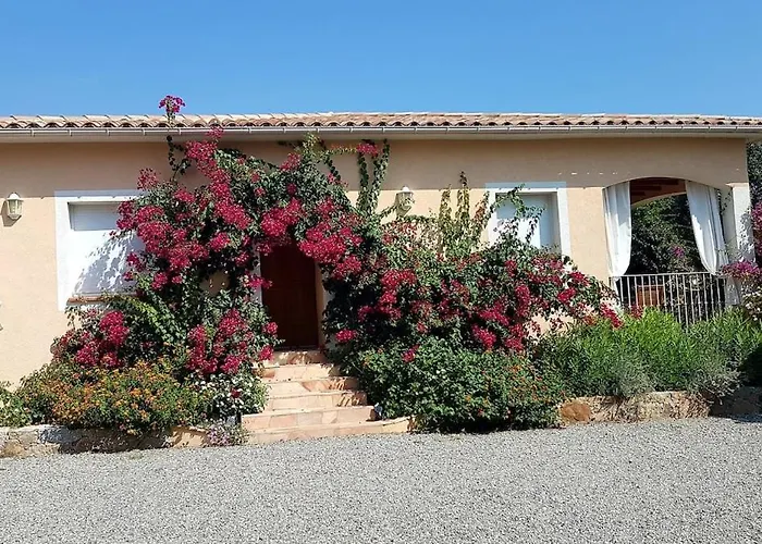 וילה De Charme Au Bord Des Piscines Naturelles
