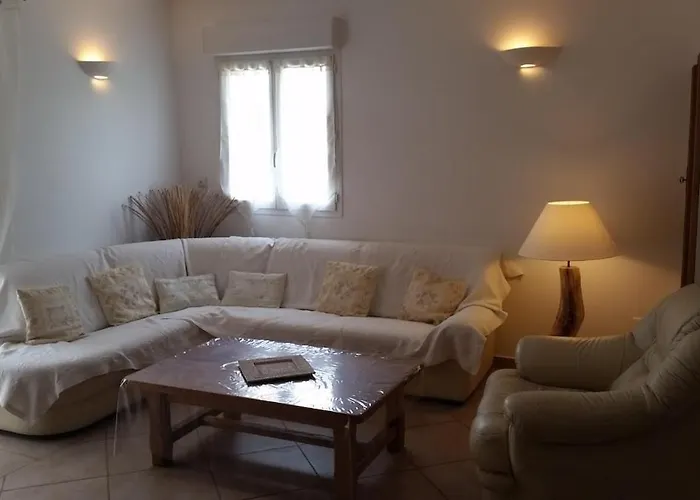 De Charme Au Bord Des Piscines Naturelles וילה